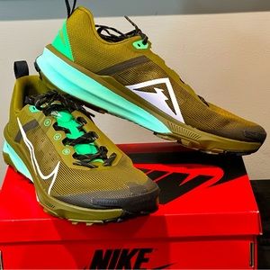 NEW Nike React Terra Kiger 9 - Size Mens 12.5 | Wms 14